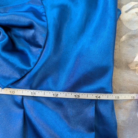 2000s Woman's Bubble Hem Dress - Picture 6 of 8